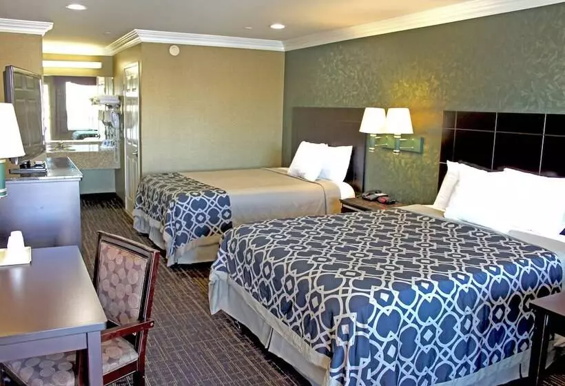 Otel Crystal Inn Suites & Spas