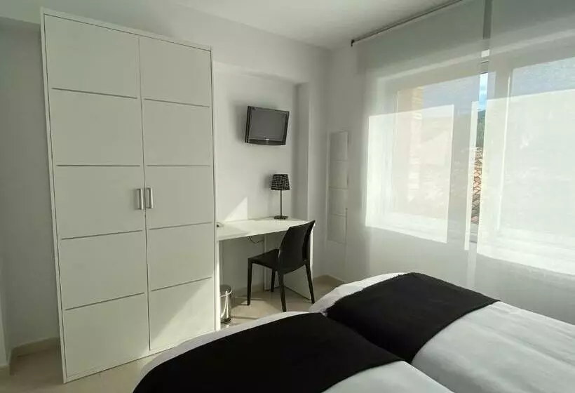 ホテル Hostal Somnis