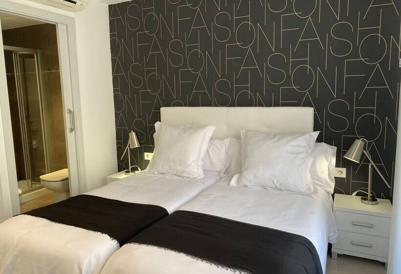 Отель Hostal Somnis