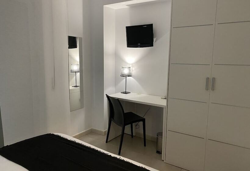 Отель Hostal Somnis