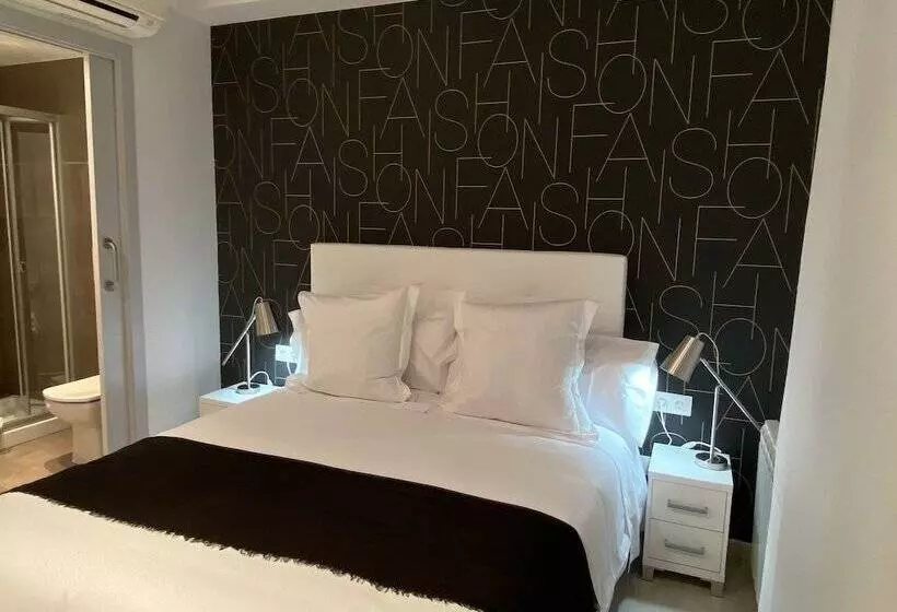 ホテル Hostal Somnis