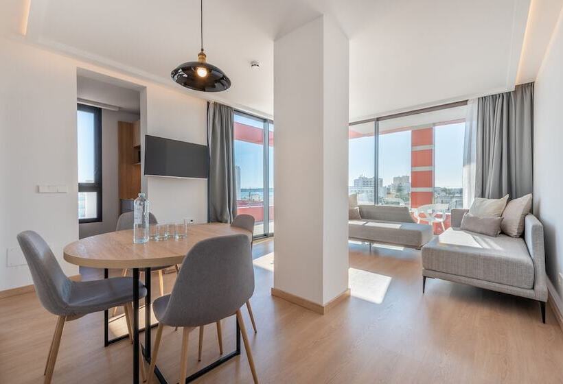 בית מלון כפרי Kyrat Amarac Suites