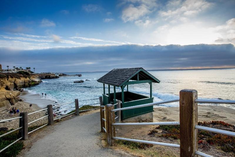 בית מלון כפרי Pantai Inn