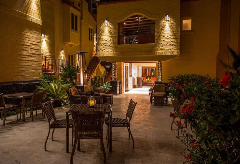 בית מלון כפרי Pantai Inn