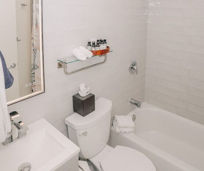 בית מלון כפרי Pantai Inn