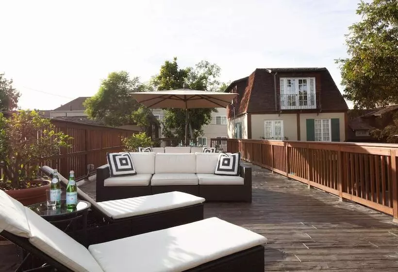 호텔 The Charlie West Hollywood