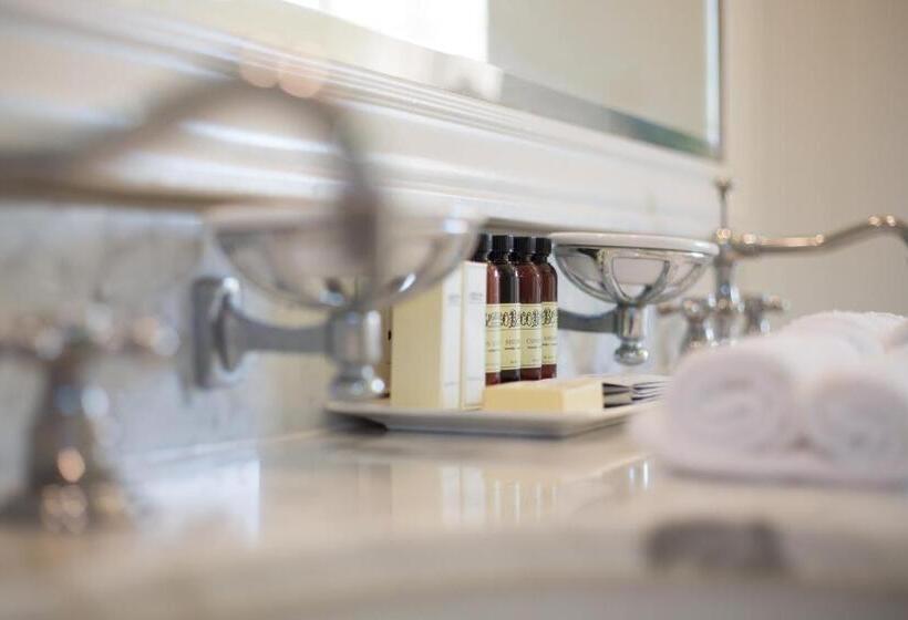 فندق The Charlie West Hollywood