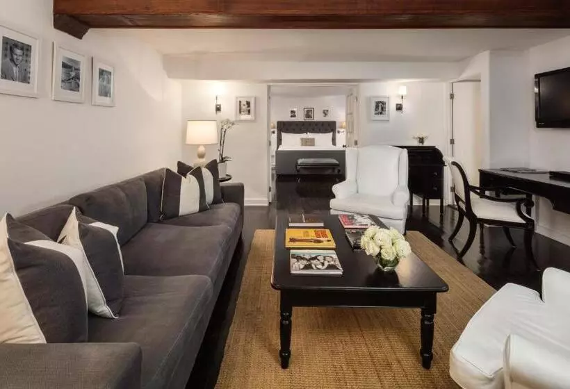 호텔 The Charlie West Hollywood