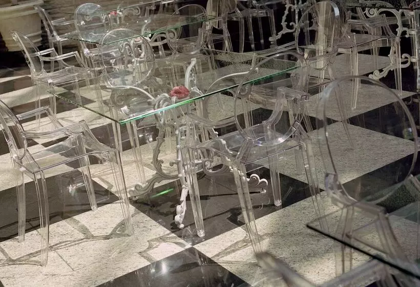 The Green Park Hotel Boutique