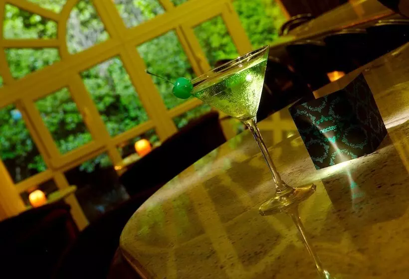 The Green Park Hotel Boutique