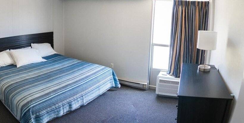 מוטל Windjammer Motor Inn