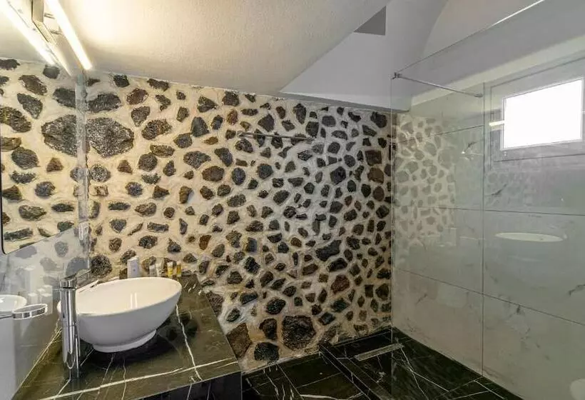 Villa Vinea Santorini