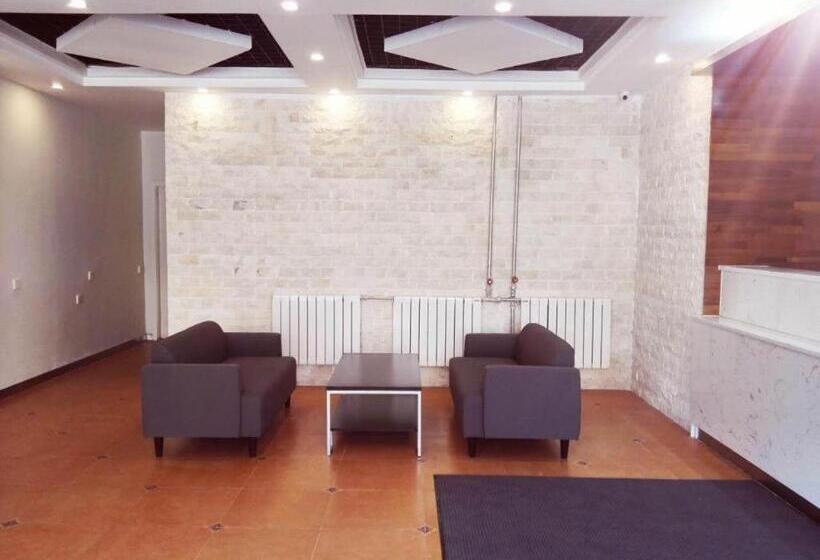 בית מלון כפרי Hi Inn Xi An Hepingmen Metro Station