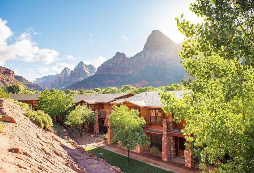 Cable Mountain Lodge