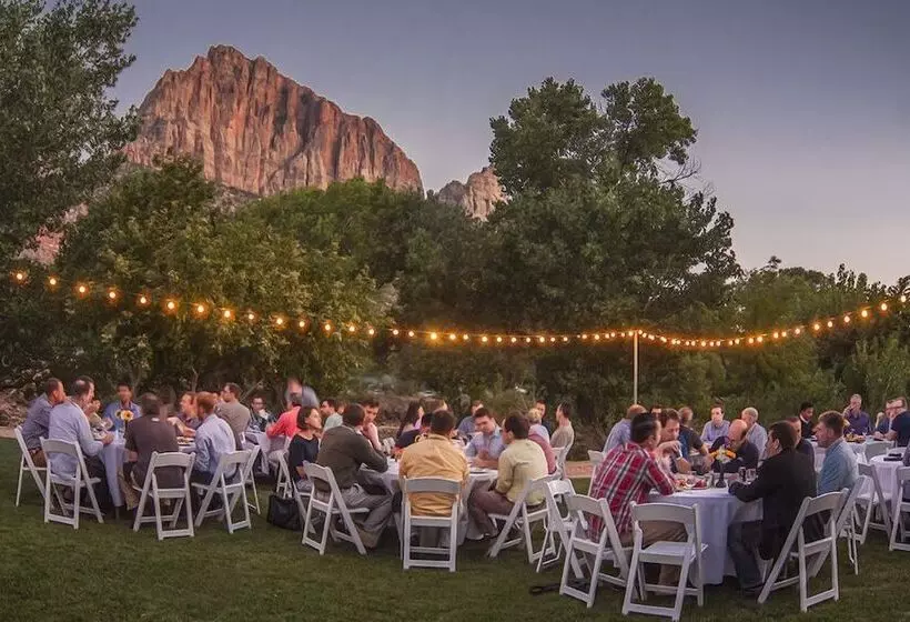 Cable Mountain Lodge