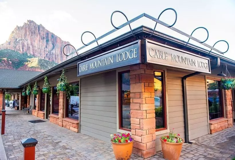 Cable Mountain Lodge