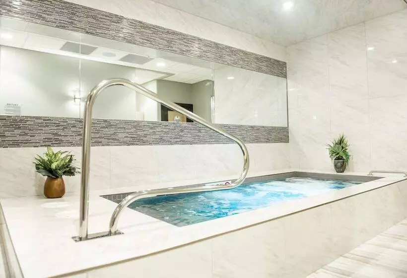 Cable Mountain Lodge