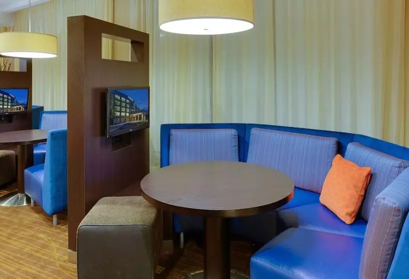 Courtyard By Marriott Pittsburgh North/cranberry Woods