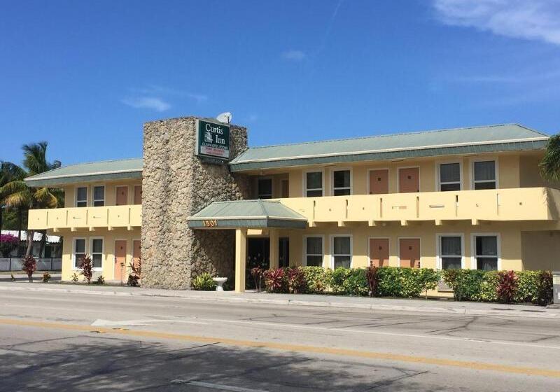 Curtis Inn & Suites