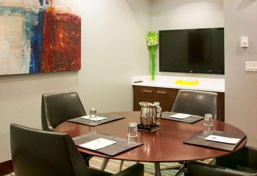 Hampton Inn & Suites Denver Downtownconvention Center