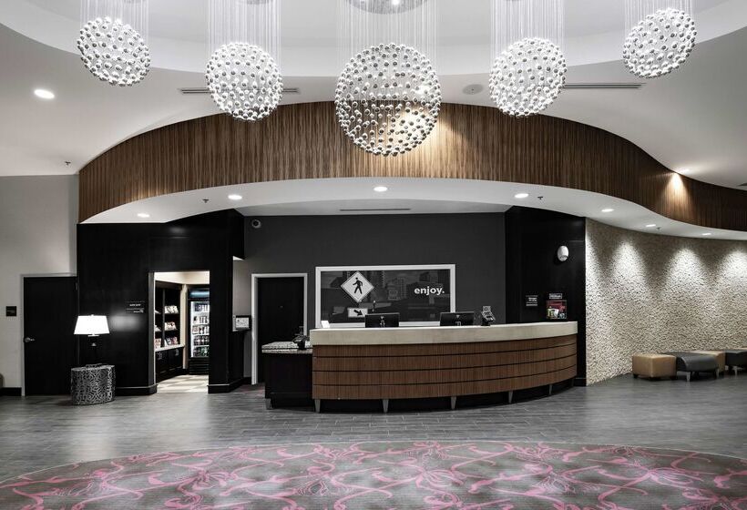 Hampton Inn & Suites Raleigh Downtown