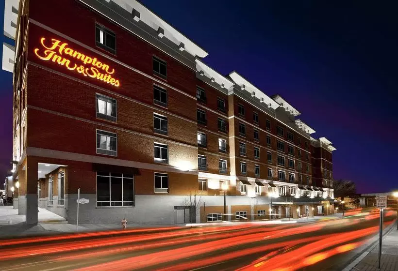 Hampton Inn & Suites Raleigh Downtown