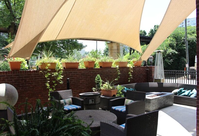 Hampton Inn & Suites Raleigh Downtown