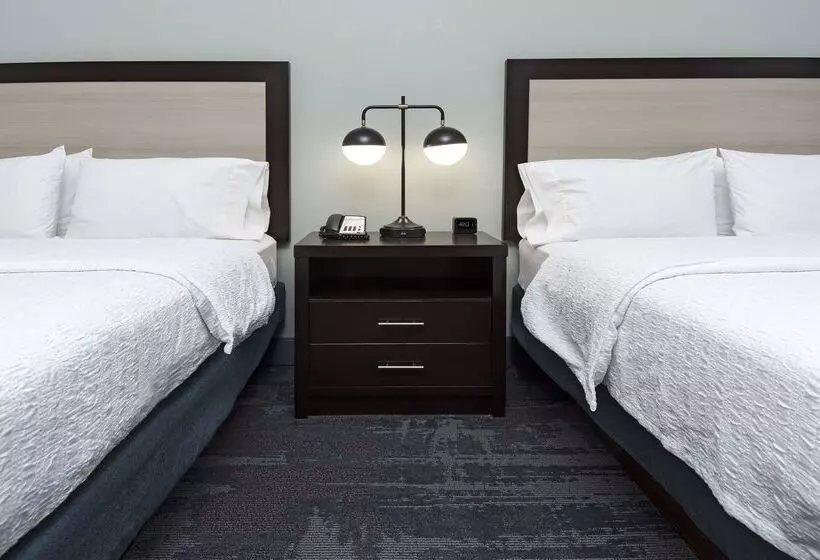 Hampton Inn & Suites Raleigh Downtown