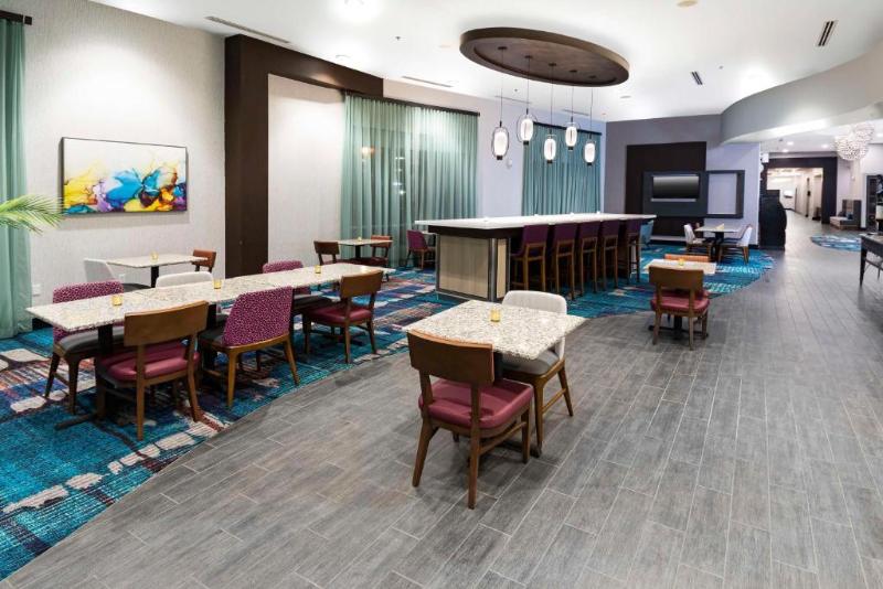 Hampton Inn & Suites Raleigh Downtown