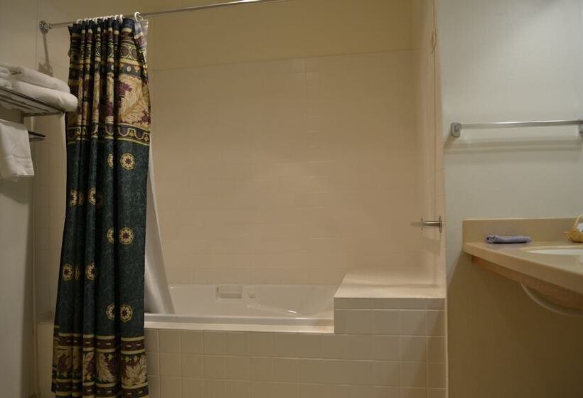 Отель Anaco Bay Inn