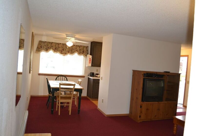 Отель Anaco Bay Inn