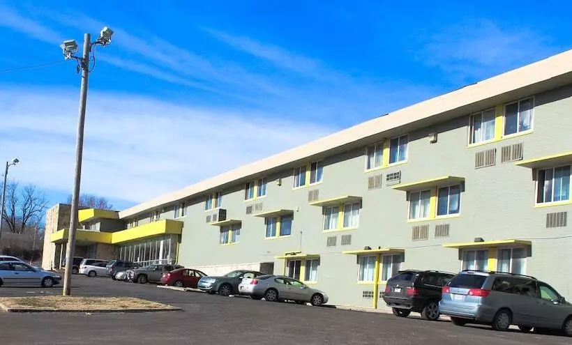 酒店 Arrowhead Inn