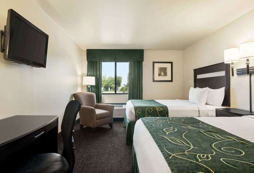 Отель Baymont By Wyndham Glenwood