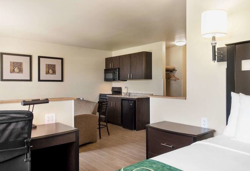 فندق Baymont By Wyndham Glenwood