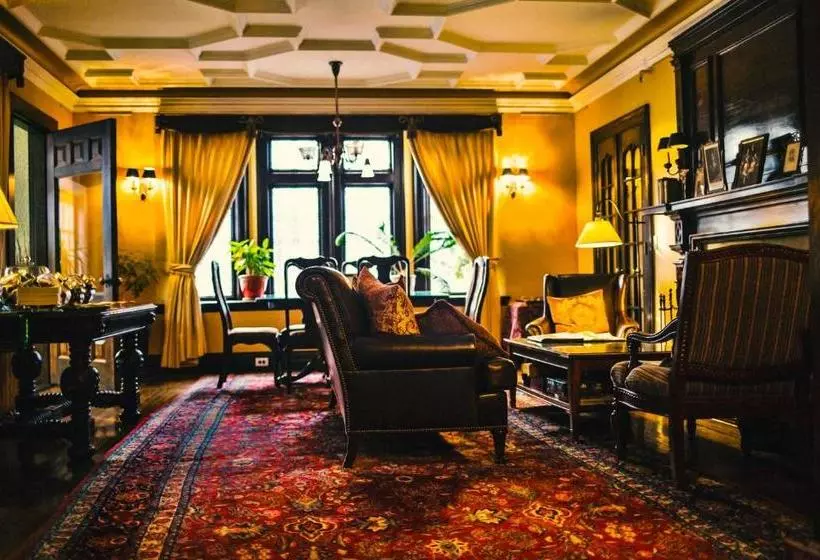 فندق The Bertram Inn