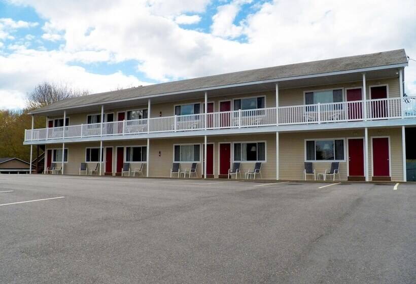 هتل Coast Village Inn & Cottages