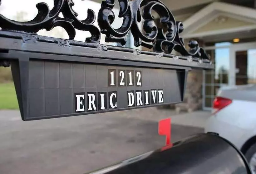 Cobblestone Hotel & Suites Knoxville