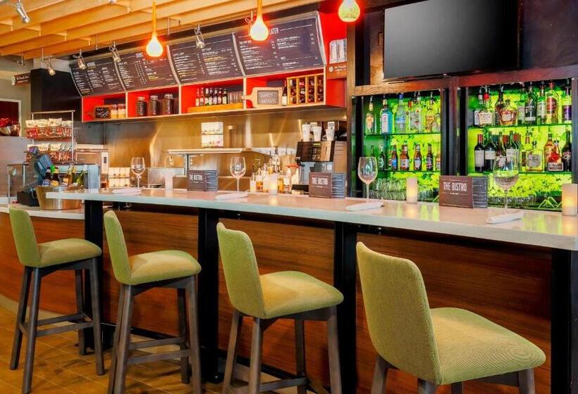 فندق Courtyard By Marriott Dallas Arlington South