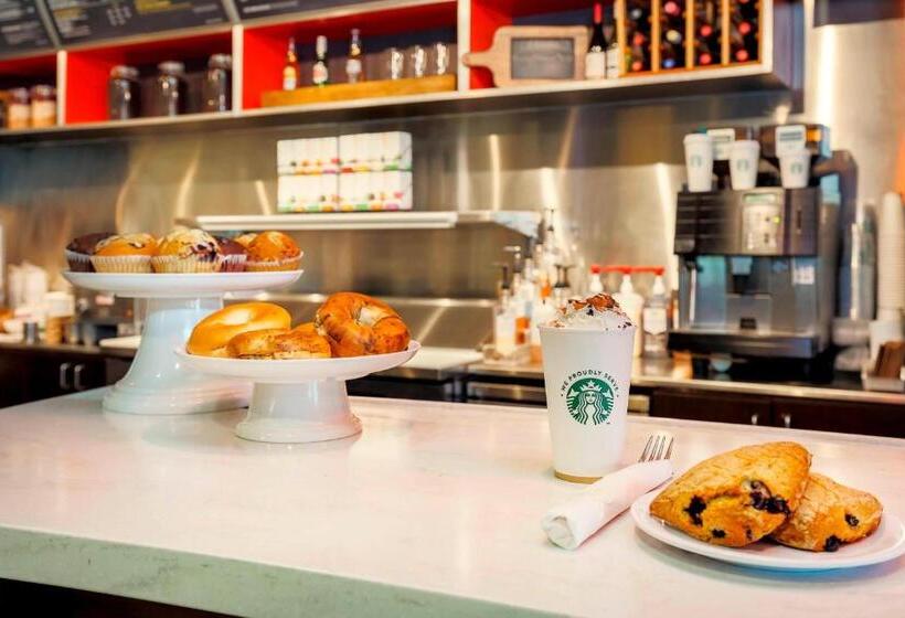 فندق Courtyard By Marriott Dallas Arlington South