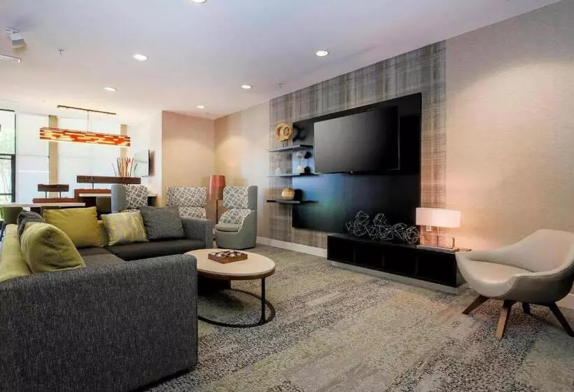 Szálloda Courtyard By Marriott Dallas Arlington South