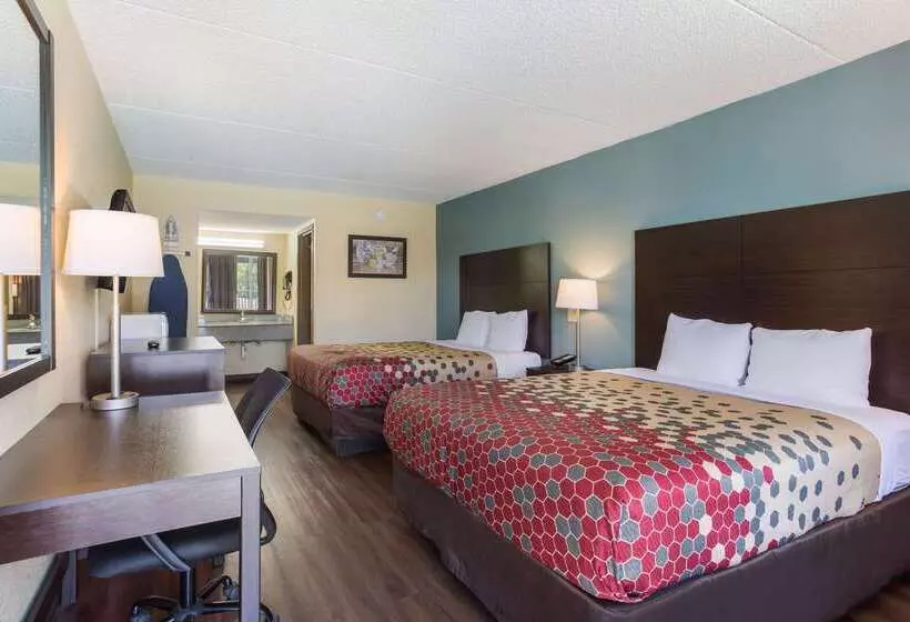 호텔 Econo Lodge Gallatin   Metro Nashville