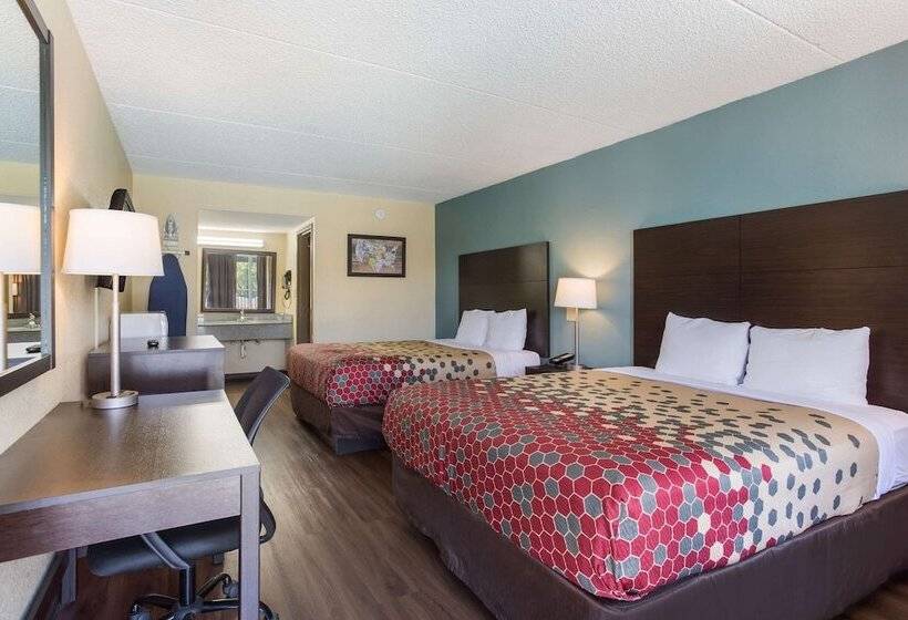 فندق Econo Lodge Gallatin   Metro Nashville