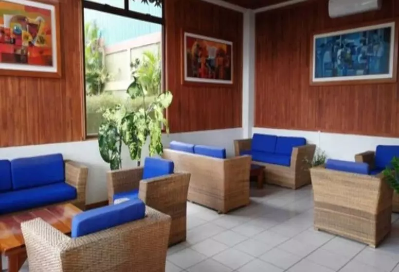 Hotel Ficus Sunset Suites