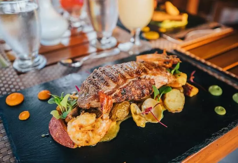 Hotel Ficus Sunset Suites