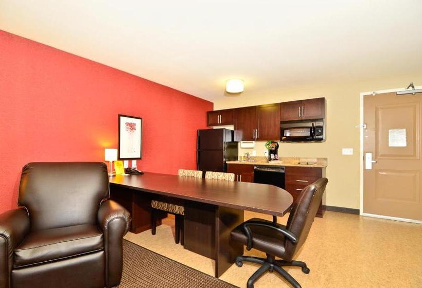 فندق Hawthorn Suites By Wyndham Williston