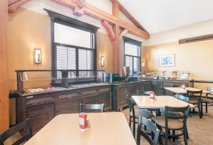 فندق Hawthorn Suites By Wyndham Williston