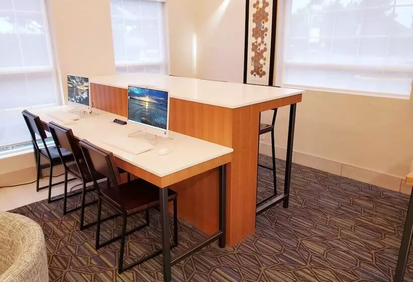 酒店 Holiday Inn Express & Suites Lincoln City, An Ihg