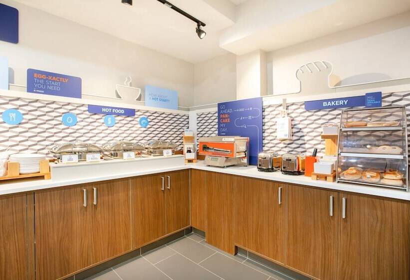 בית מלון כפרי Holiday Inn Express & Suites Lincoln City, An Ihg