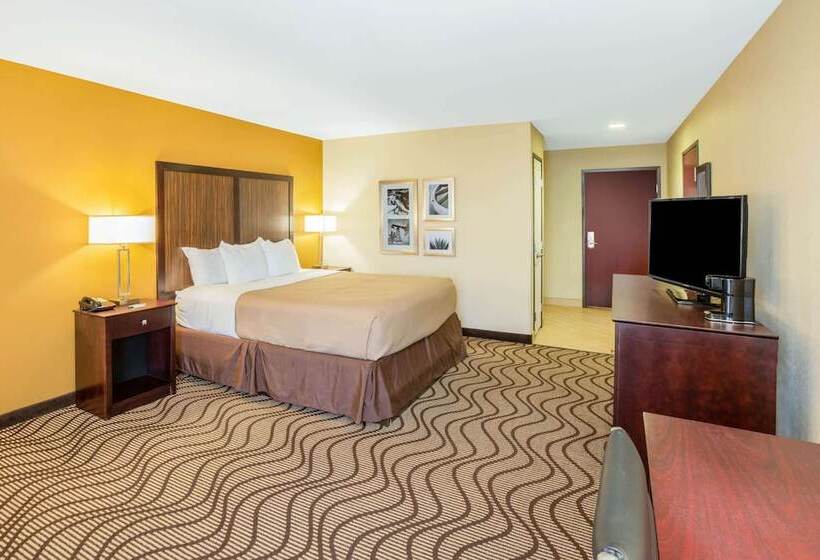 酒店 La Quinta Inn & Suites By Wyndham Floresville