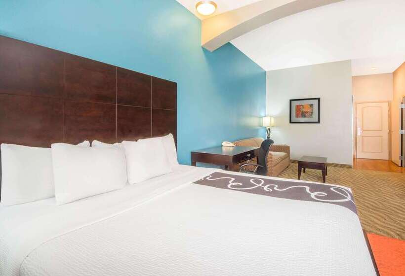 Отель La Quinta By Wyndham Glen Rose